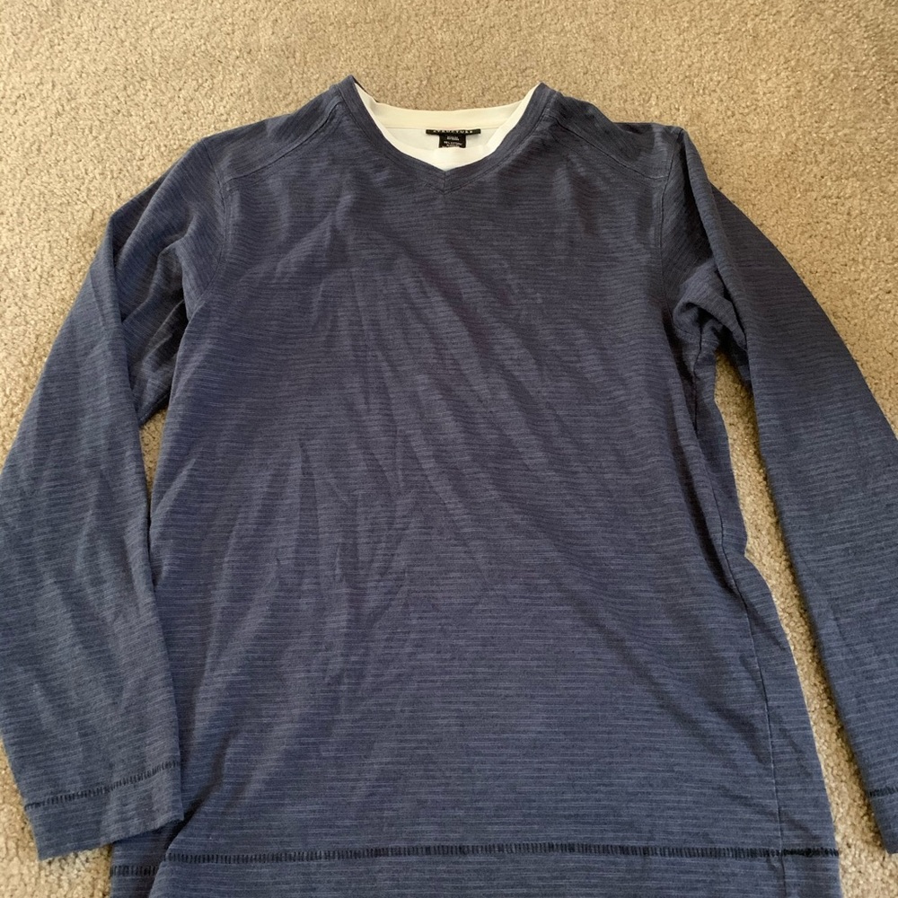 Men’s Small pullover